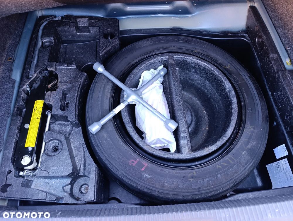 Volkswagen Passat 2.0 TDI Comfortline - 21