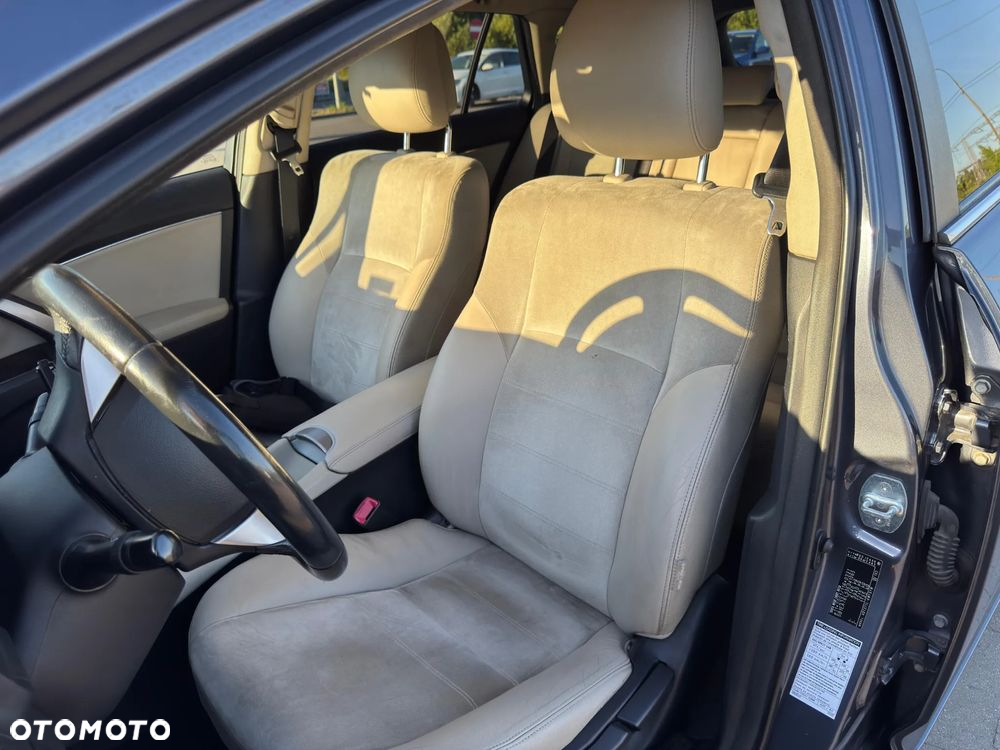 Toyota Avensis 2.2 D-4D Prestige - 10