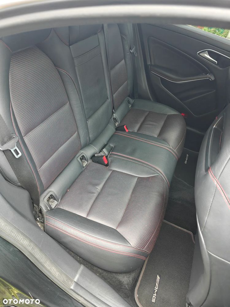 Mercedes-Benz CLA 250 7G-DCT AMG Line - 22