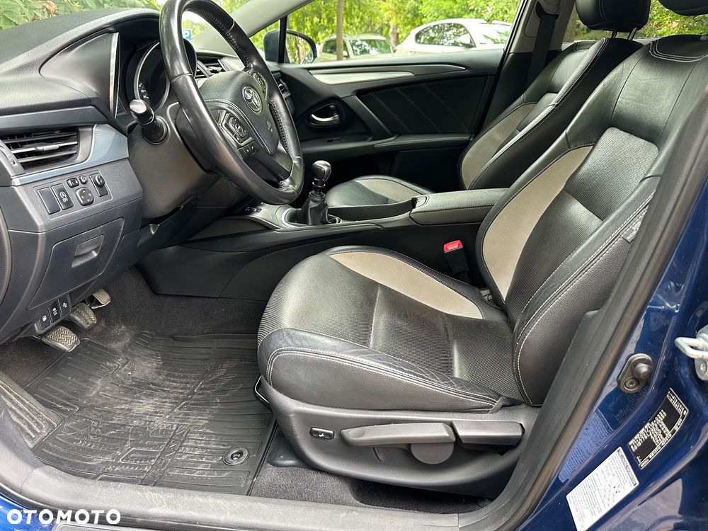 Toyota Avensis 2.0 D-4D Prestige - 6