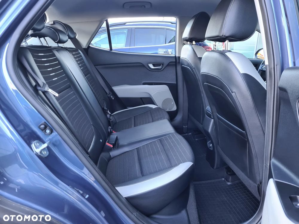 Kia Stonic 1.0 T-GDI MHEV M - 24