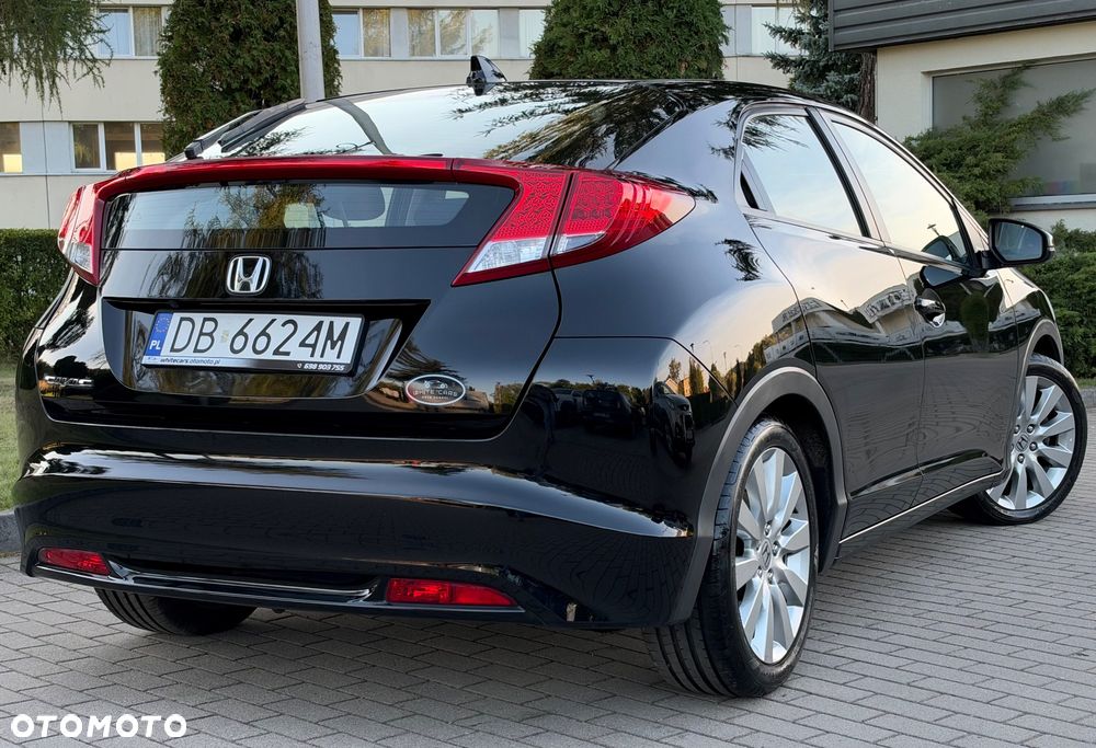 Honda Civic 1.8 Executive - 29