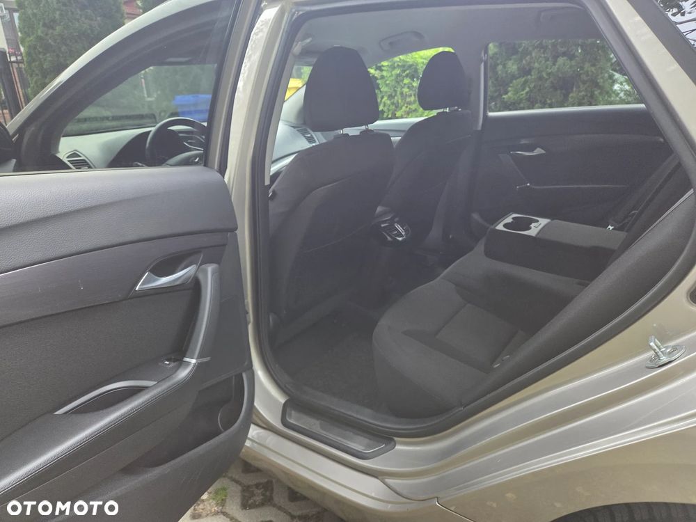 Hyundai i40 1.7 CRDi Comfort DCT - 8