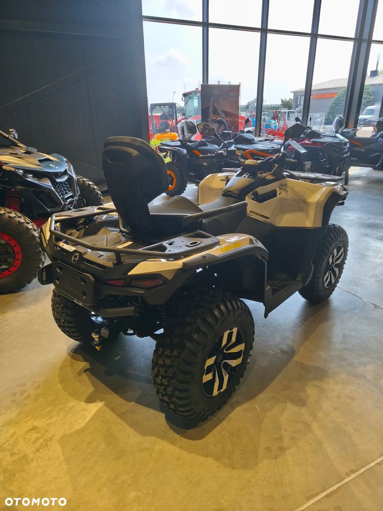 Can-Am Outlander Max - 3