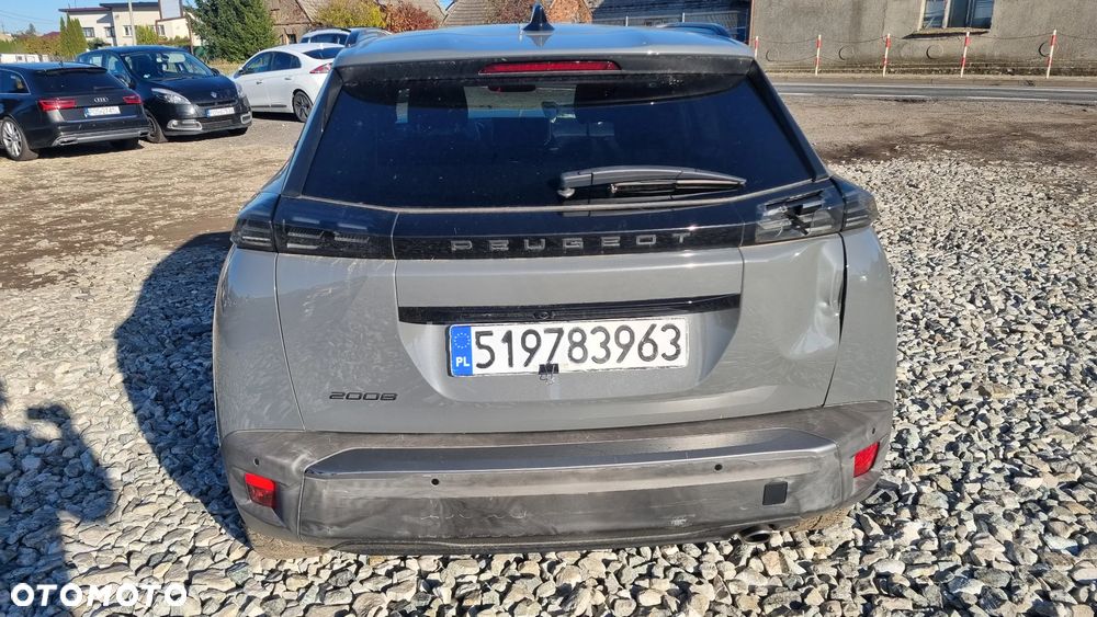 Peugeot 2008 BlueHDi 130 Allure S&S EAT8 - 6