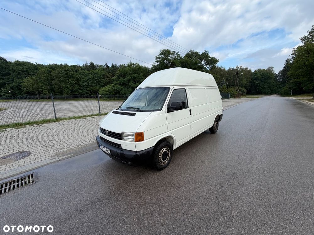 Volkswagen Transporter - 1