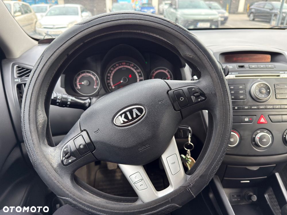 Kia Ceed - 15