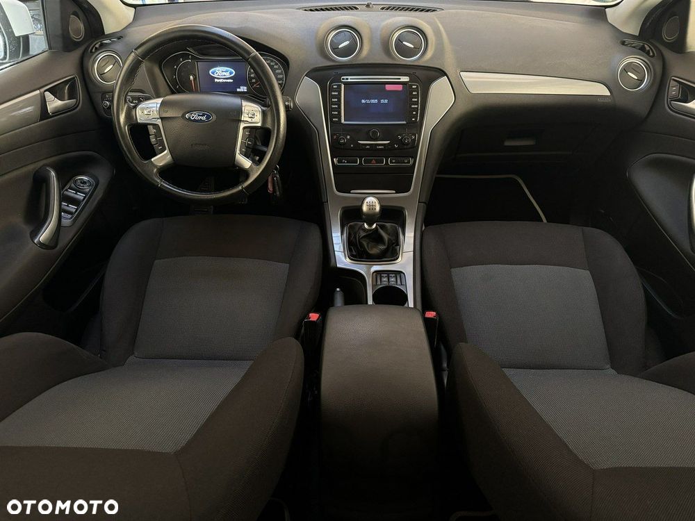 Ford Mondeo 2.0 TDCI Business Edition - 21