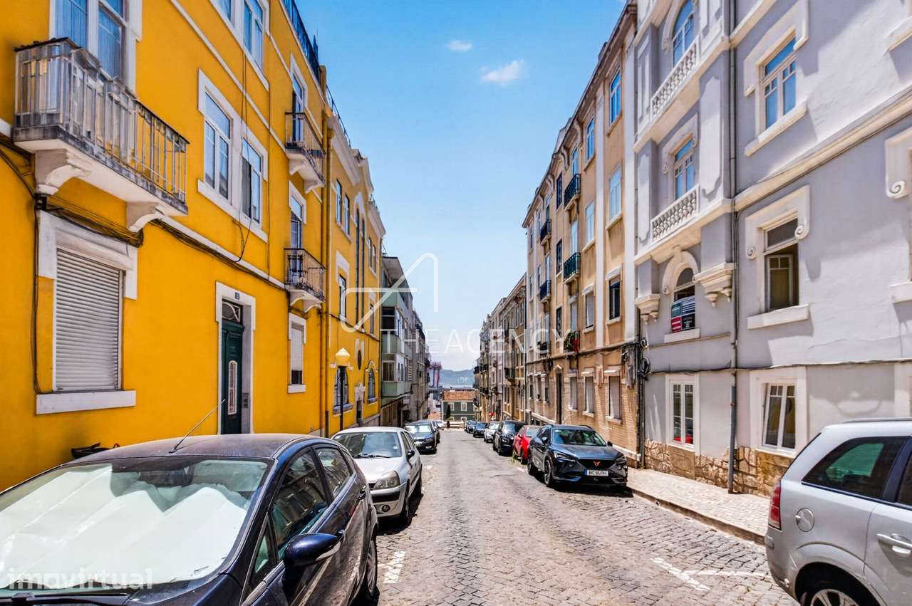 Apartamento T4 com Duas Salas no Coração da Lapa – Vista Rio - Grande imagem: 4/54