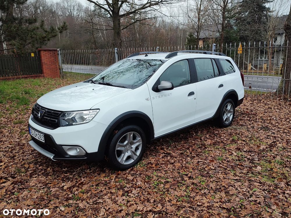 Dacia Logan TCe 90 S&S Stepway Celebration - 9