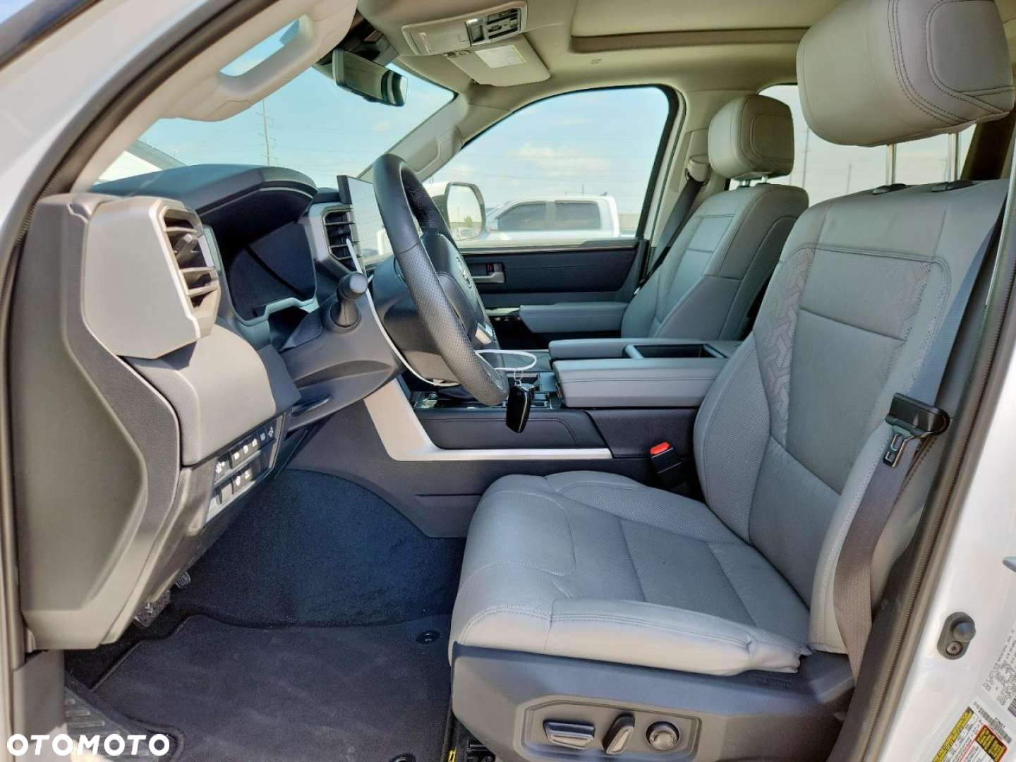 Toyota Tundra - 8