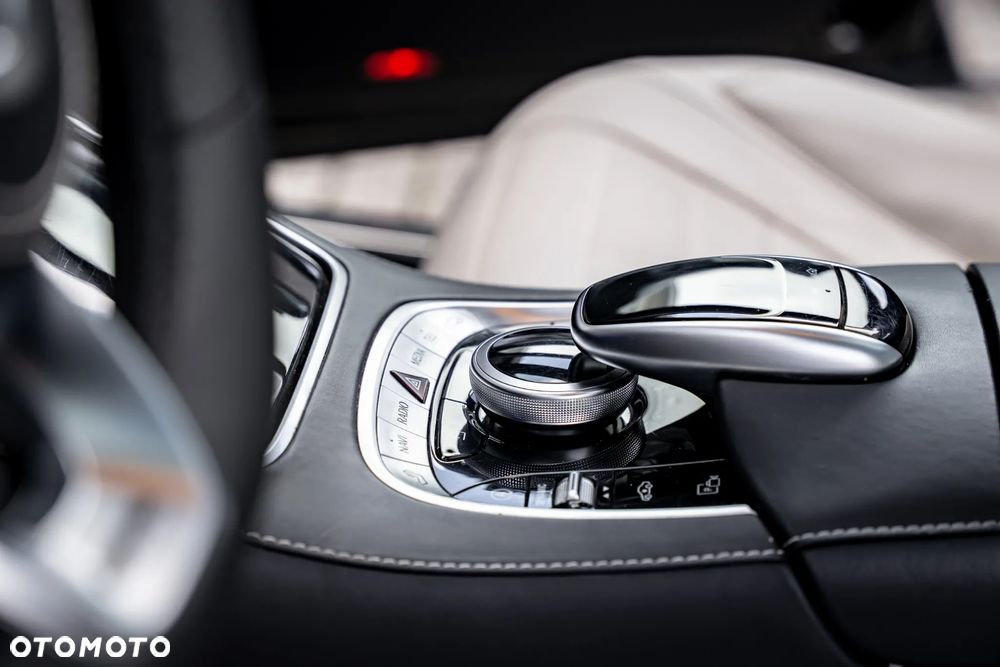 Mercedes-Benz Klasa S 450 4Matic L 9G-TRONIC - 35