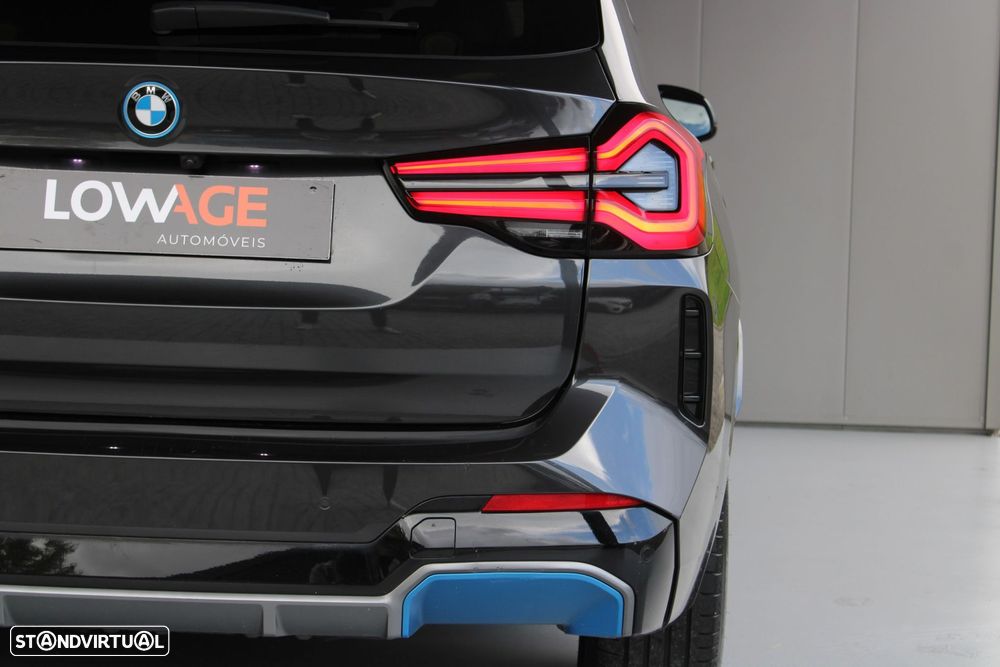 BMW iX3 M Sport Inspiring - 42