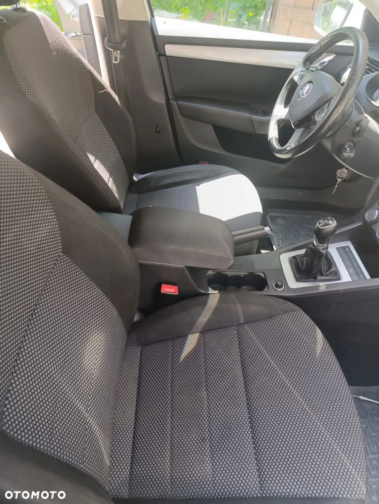 Skoda Octavia 1.6 TDI Ambition - 8