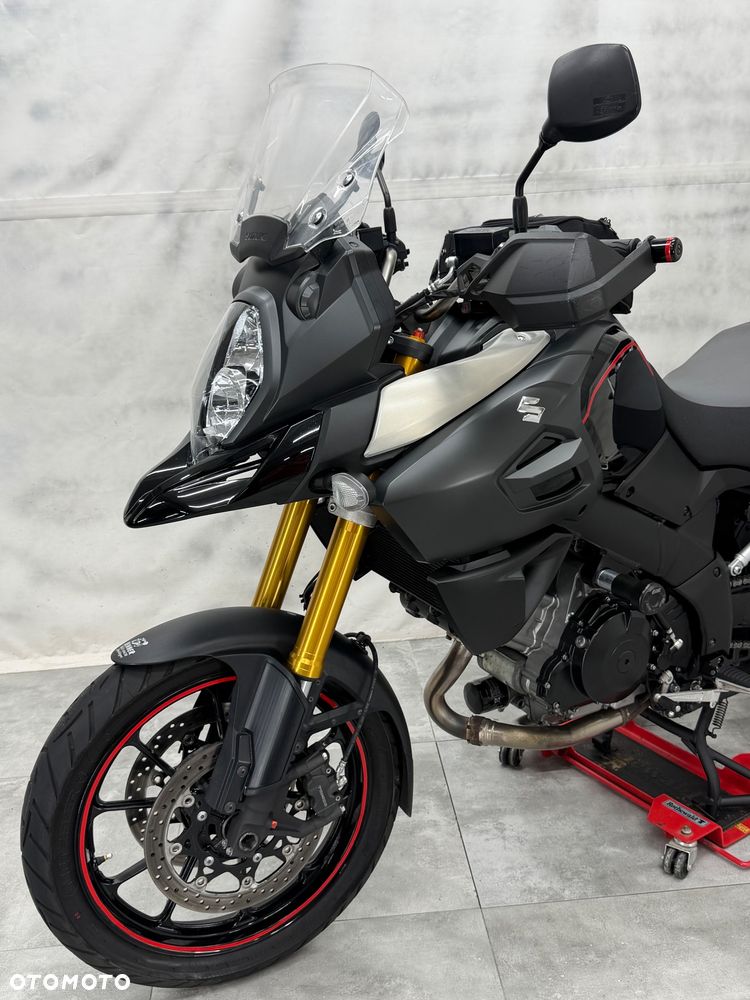 Suzuki V-STROM - 22
