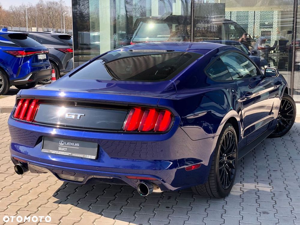 Ford Mustang 5.0 V8 GT - 12