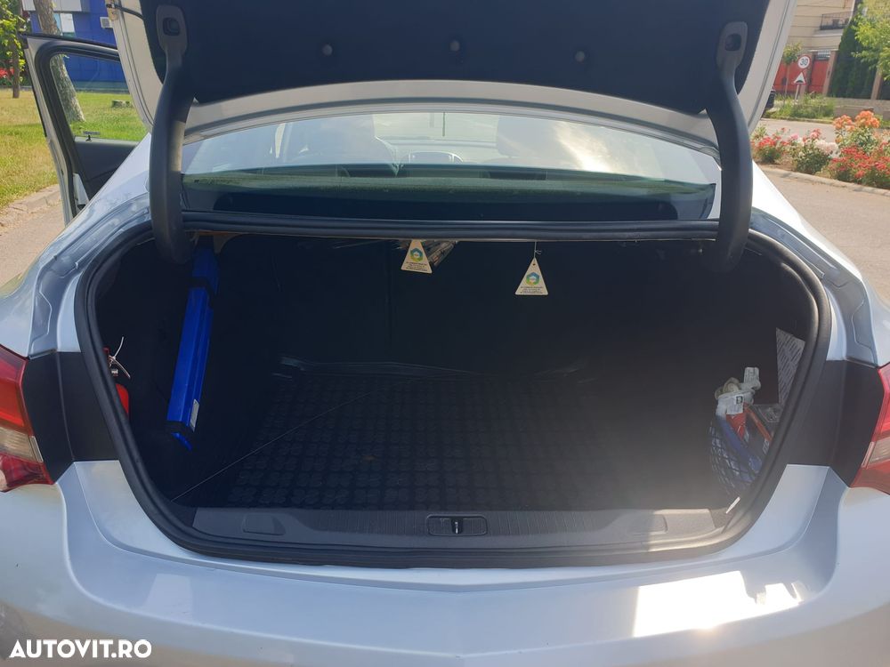 Opel Astra 1.6 CDTI Start/Stop Drive - 11