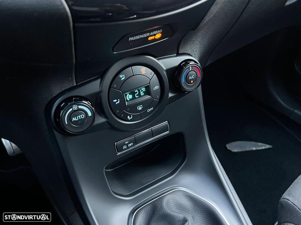Ford Fiesta 1.0 EcoBoost ST-Line X - 18