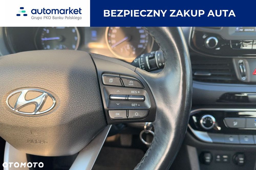 Hyundai i30 1.4 Classic + - 17