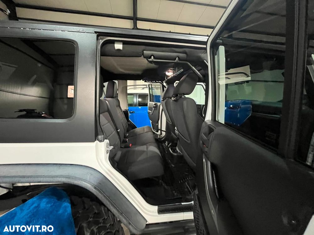 Jeep Wrangler Unlimited 3.6 Automatik Rubicon - 16