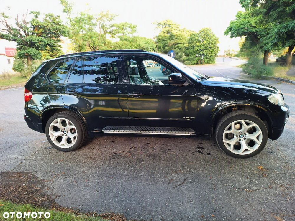 BMW X5 xDrive48i - 7