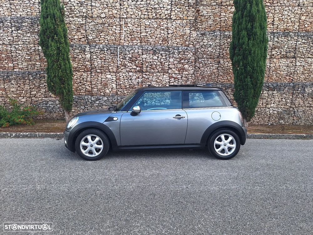 MINI 3 Portas One D - 4