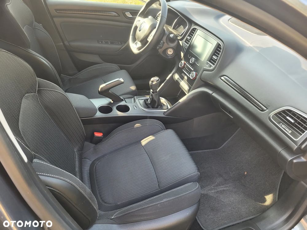 Renault Megane ENERGY TCe 130 BUSINESS - 6