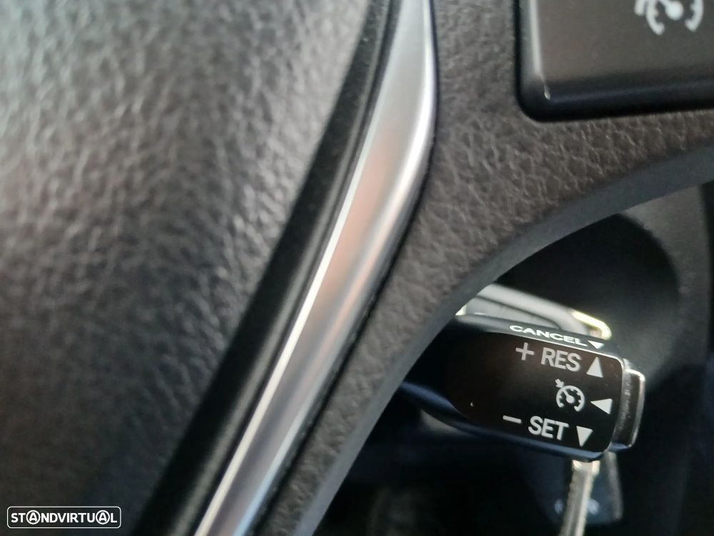 Toyota Auris Touring Sports 1.4 D-4D Exclusive+Navi - 32