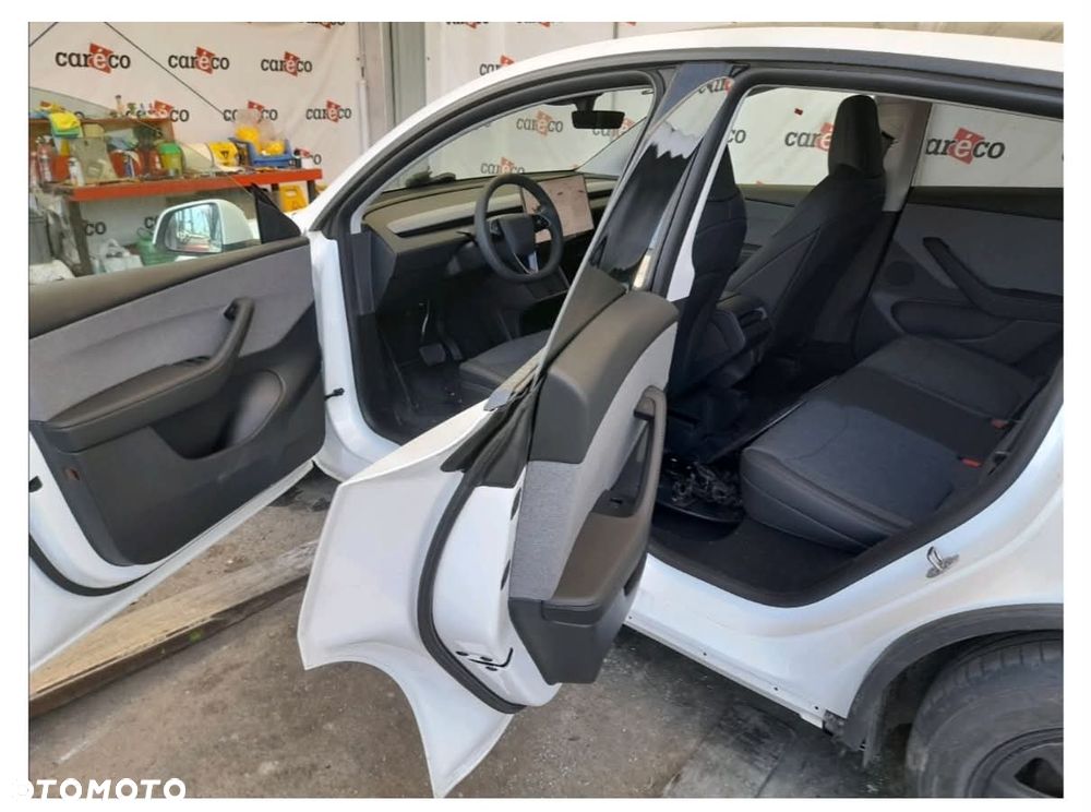 Tesla Model Y Standard - 9
