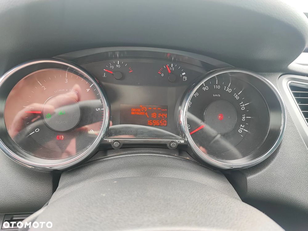 Peugeot 5008 1.6 HDi Active 7os - 9