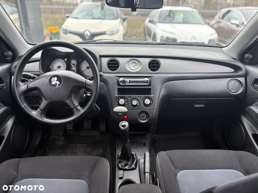 Mitsubishi Outlander 2.0 Comfort - 8