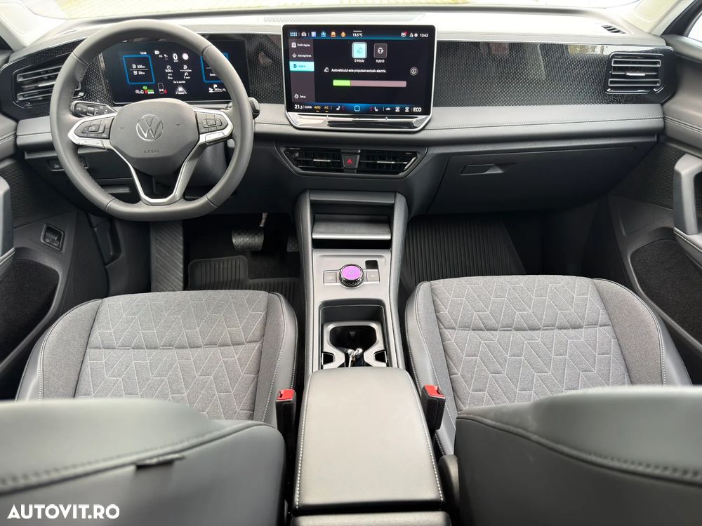 Volkswagen Tiguan - 10