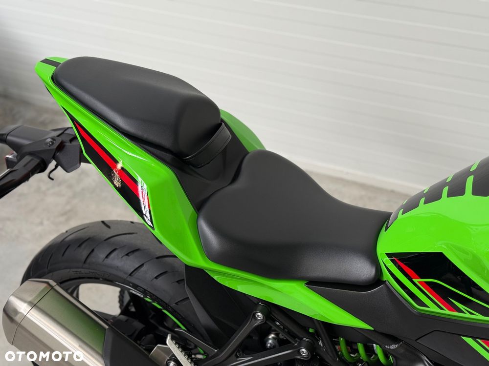 Kawasaki ZX - 17