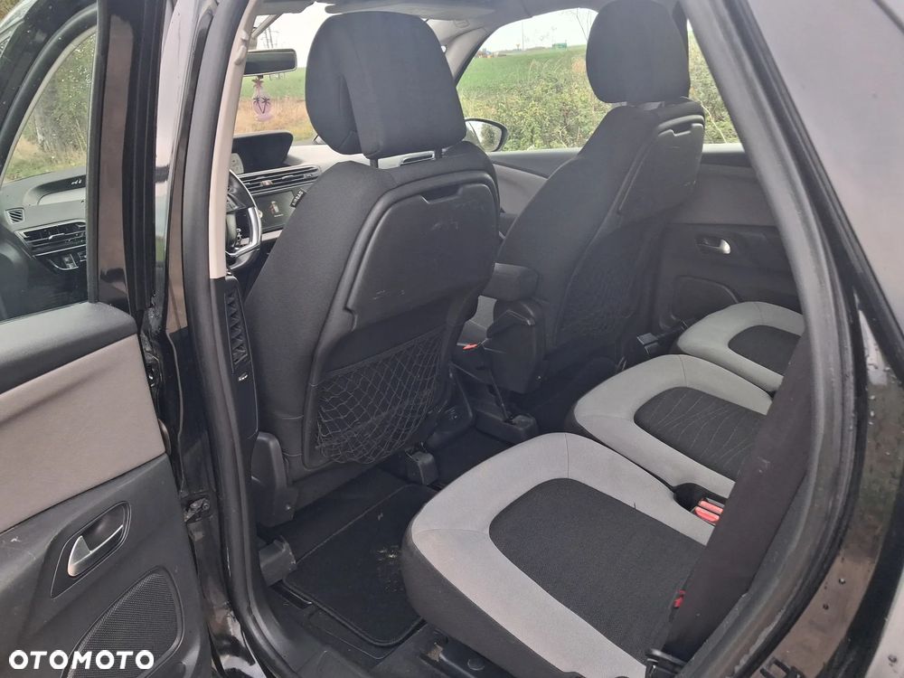 Citroën C4 Picasso - 12