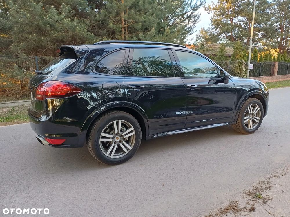 Porsche Cayenne - 6
