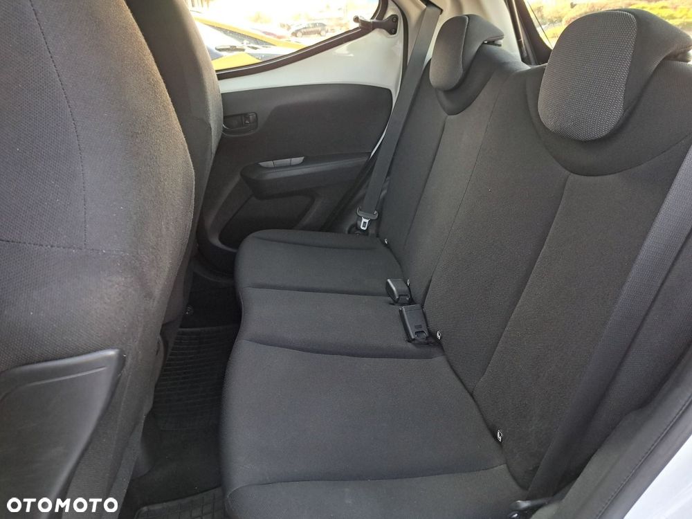 Toyota Aygo - 16