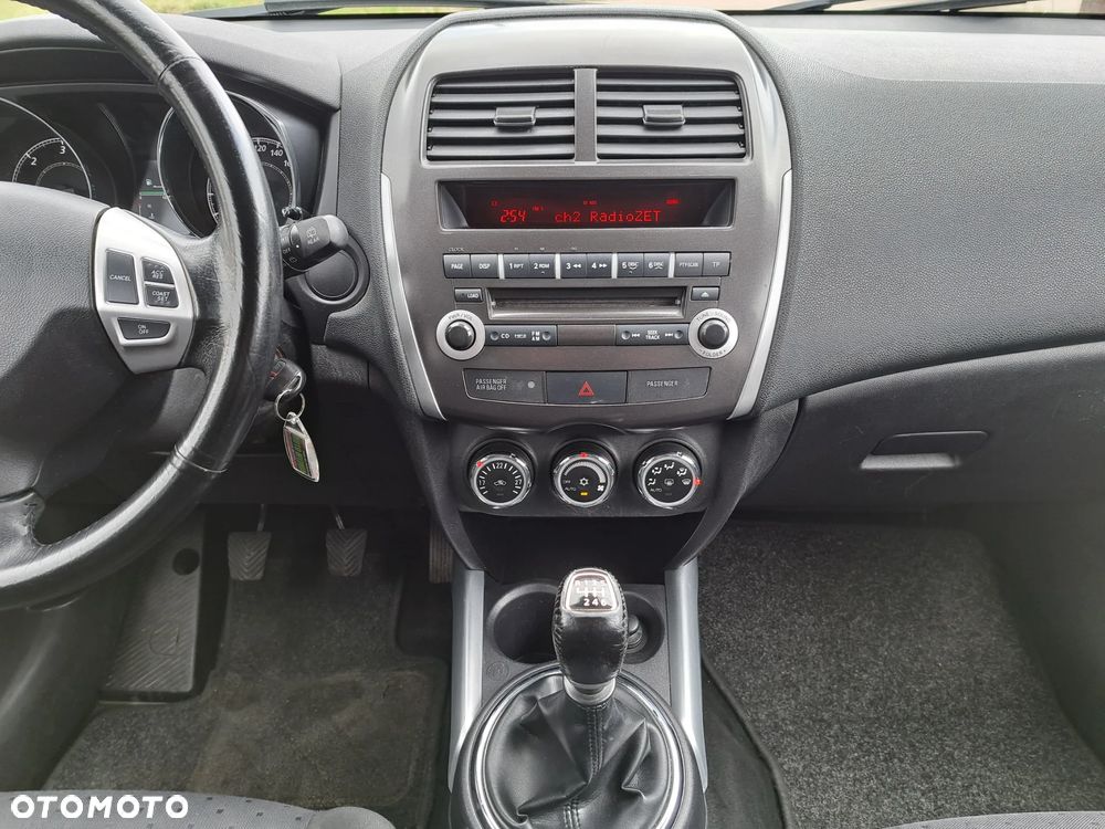 Mitsubishi ASX - 15