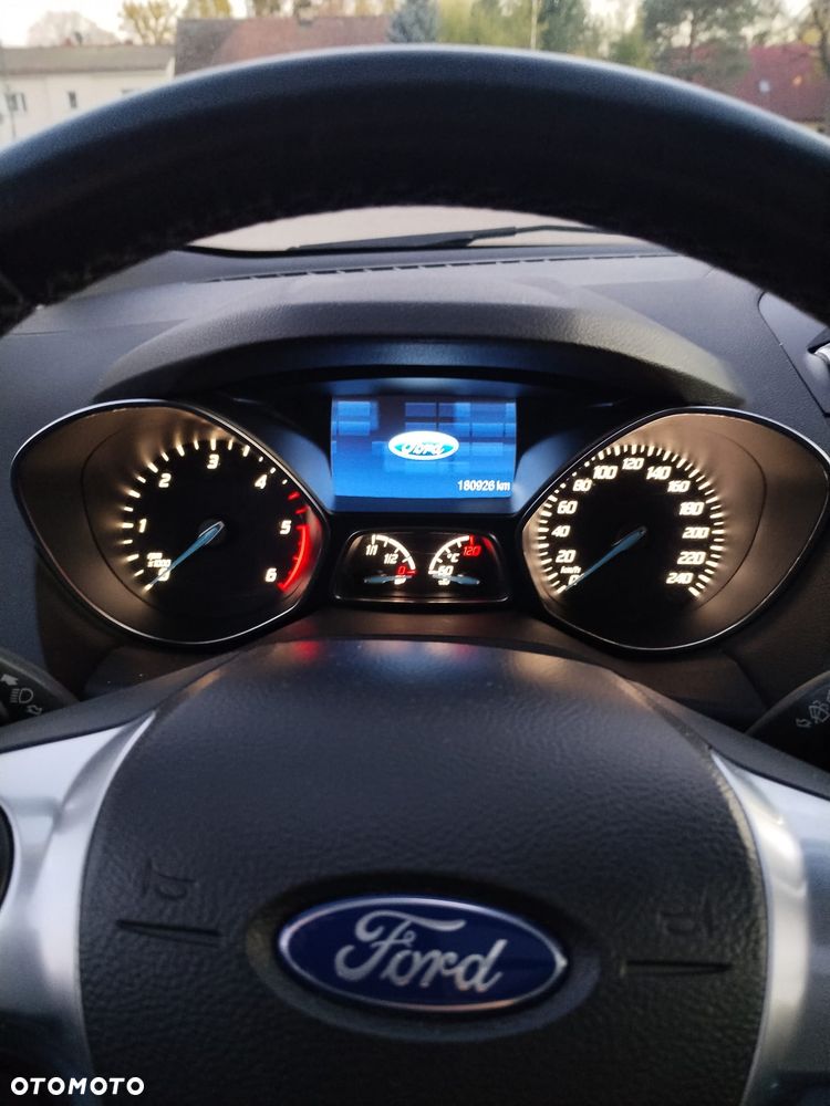 Ford Kuga - 17