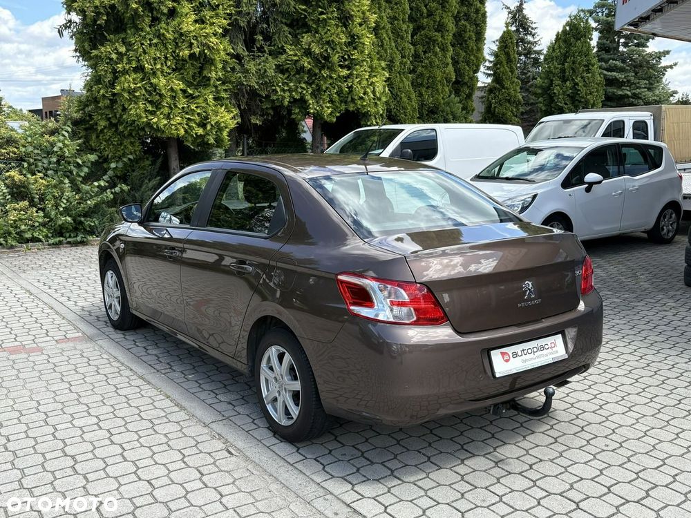Peugeot 301 - 6