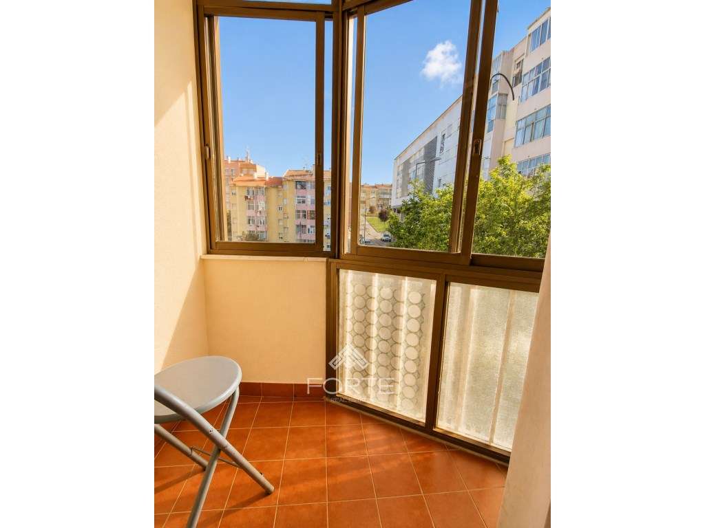 Apartamento T2 - Cacém, Sintra - Grande imagem: 5/27