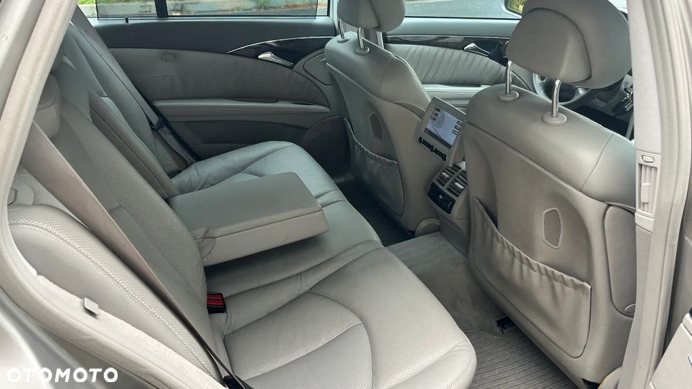 Mercedes-Benz Klasa E 320 CDI Avantgarde - 16