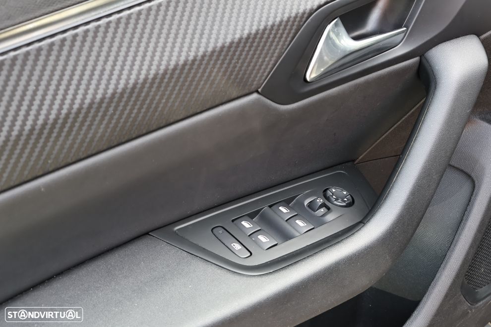 Peugeot 508 SW 1.6 Hybrid Allure Pack e-EAT8 - 16