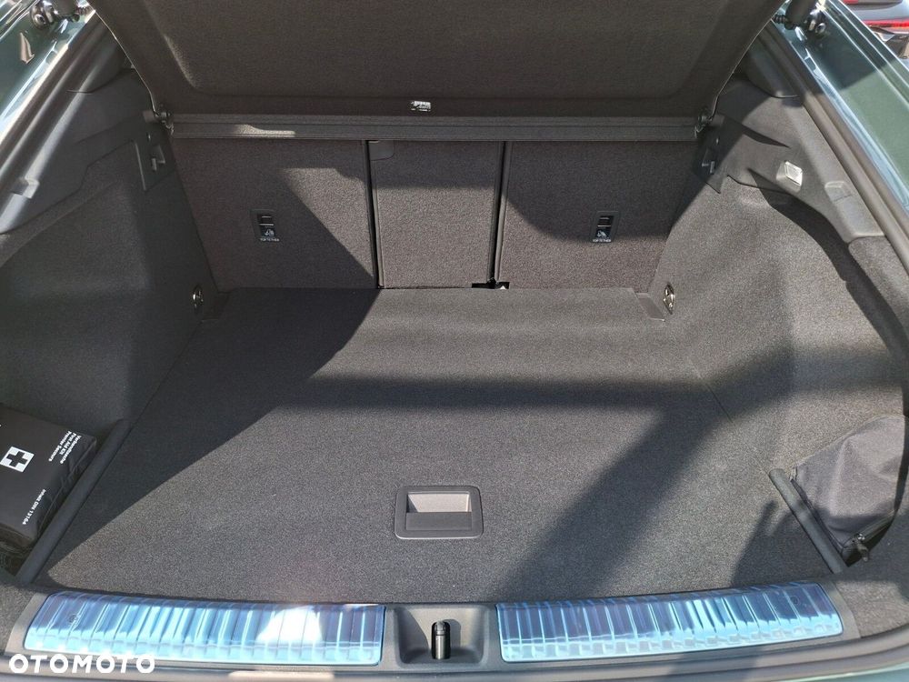 Audi Q3 Sportback - 9