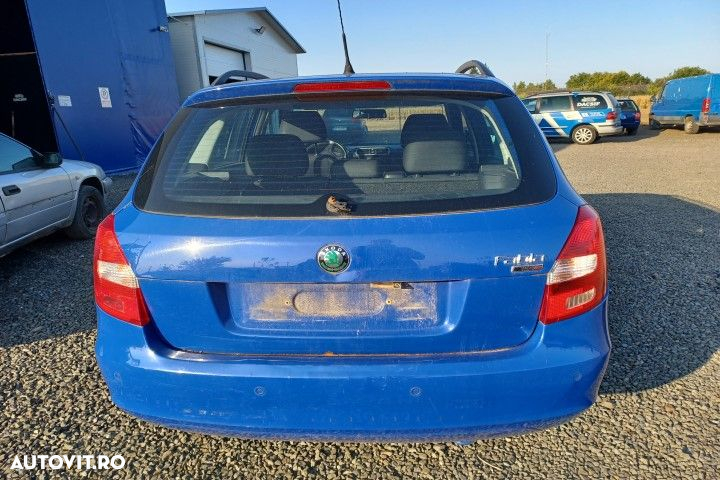 Radio cd 5J0035161 Skoda Fabia 5J [2007 - 2010] Combi wagon 5-usi 1.4 - 9