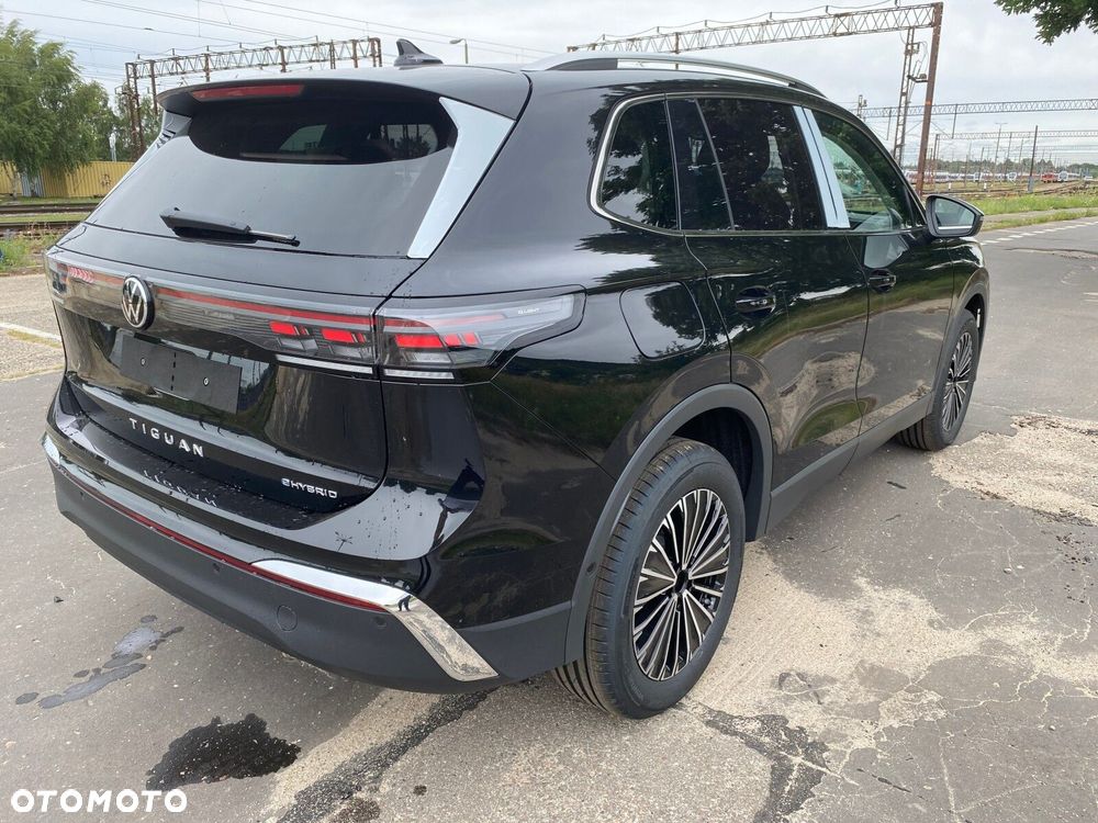 Volkswagen Tiguan - 7