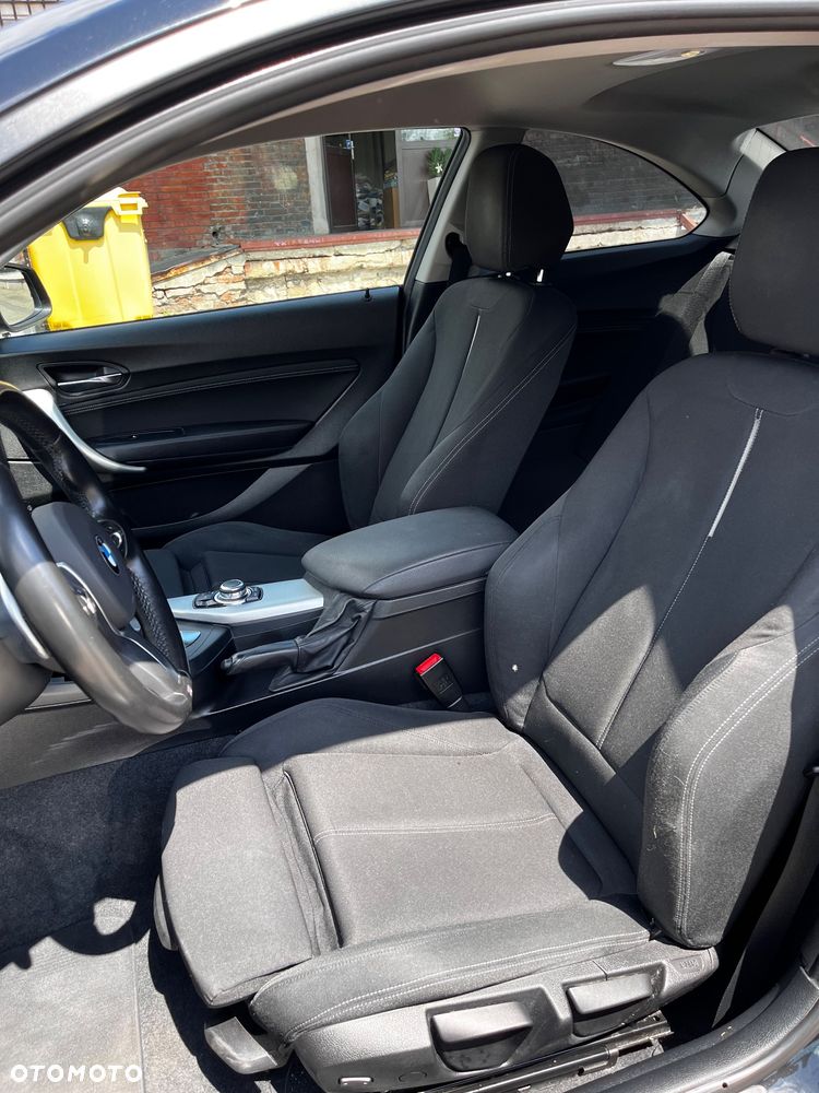 BMW Seria 2 220d Sport-Aut Sport Line - 7