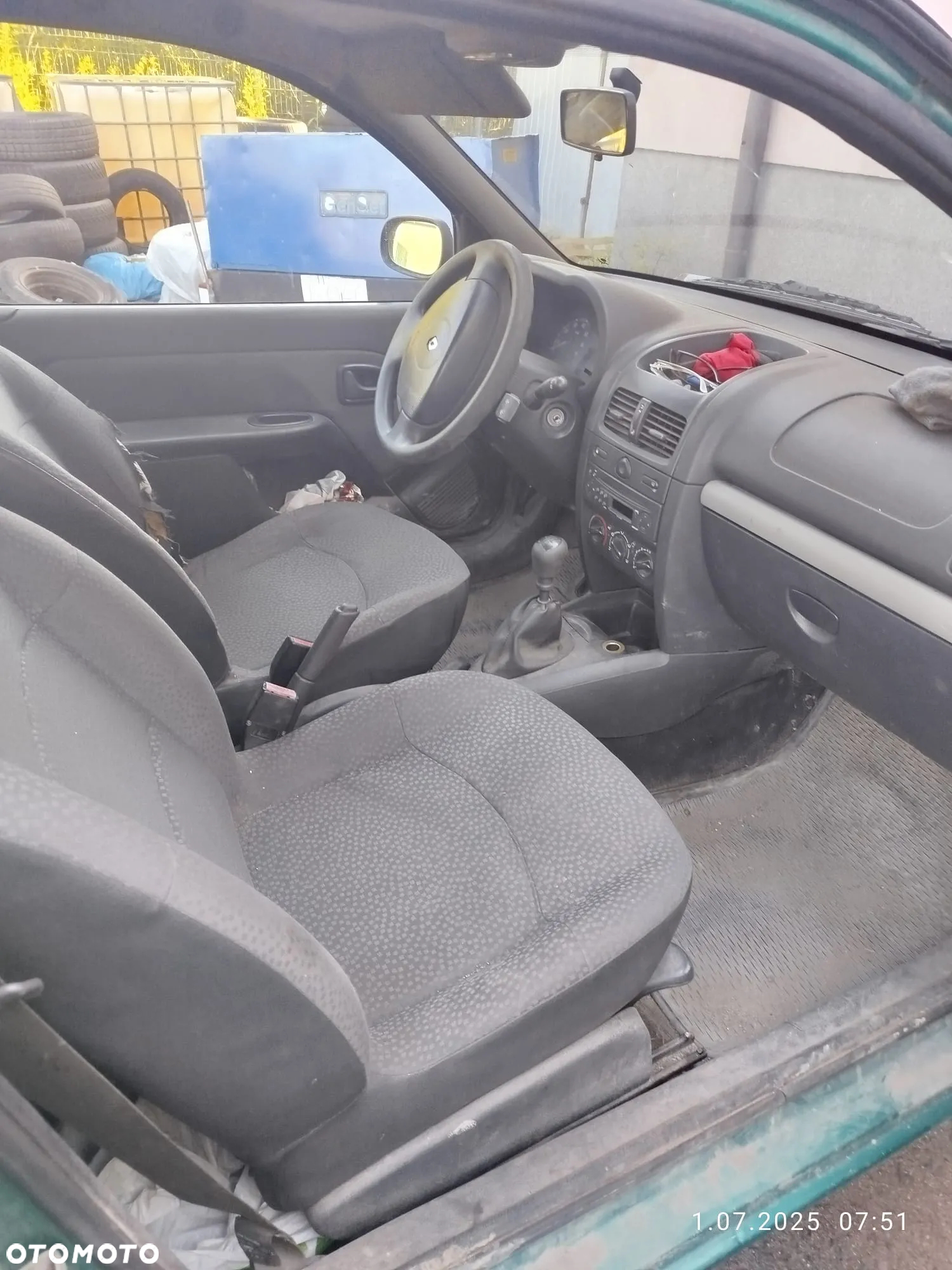 Renault Clio - 2