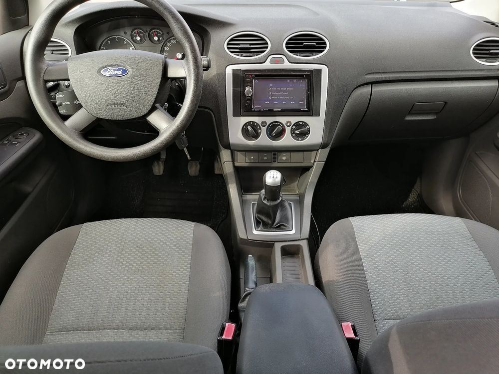 Ford Focus 1.8 Style - 7