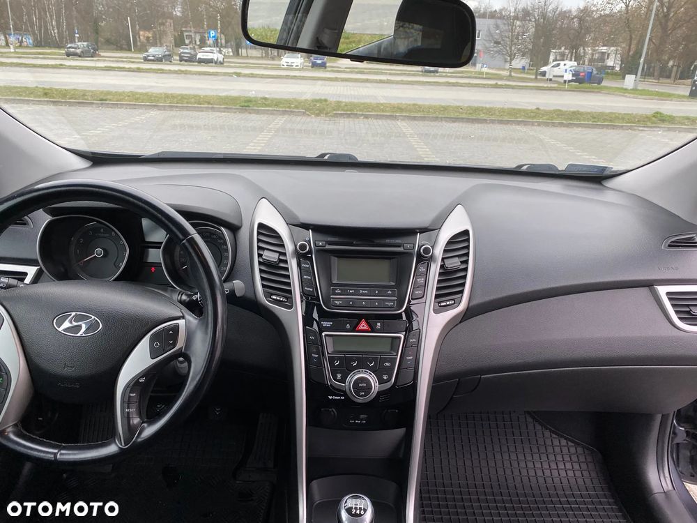 Hyundai i30 1.6 GDI Classic - 8