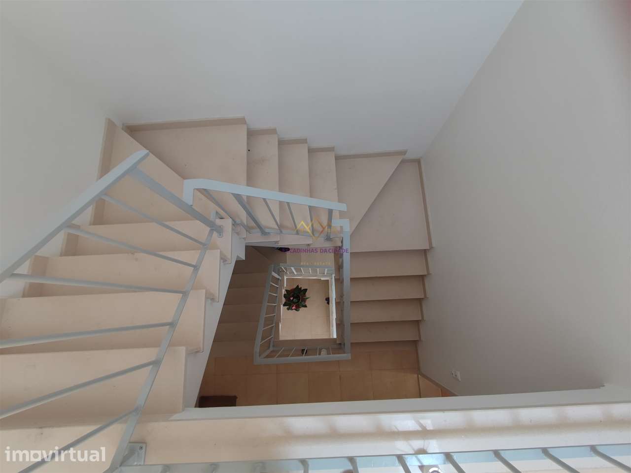 Apartamento T2 com sótão de 69 m² no centro de Marinhais – Excelente o - Grande imagem: 4/21